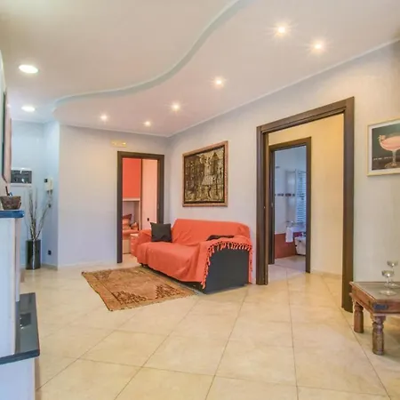 3 Bedroom In Διαμέρισμα Μπάρι