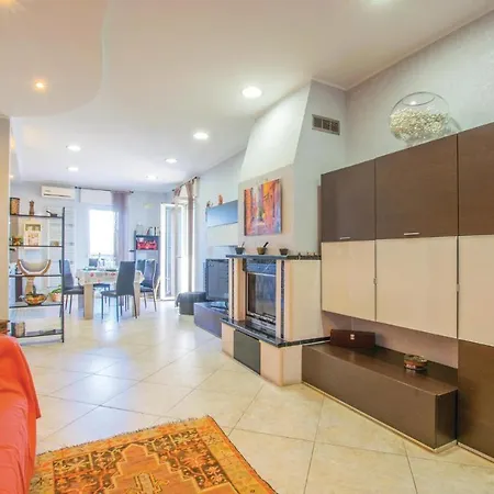 3 Bedroom In Apartament